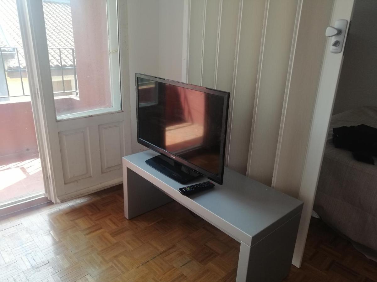 Luminoso, Centrico Y Silencioso Apartamento Хака Екстериор снимка