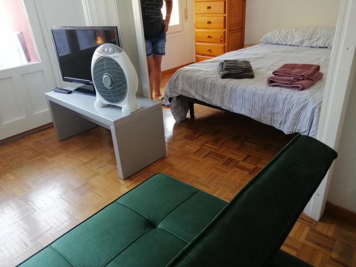 Luminoso, Centrico Y Silencioso Apartamento Хака Екстериор снимка