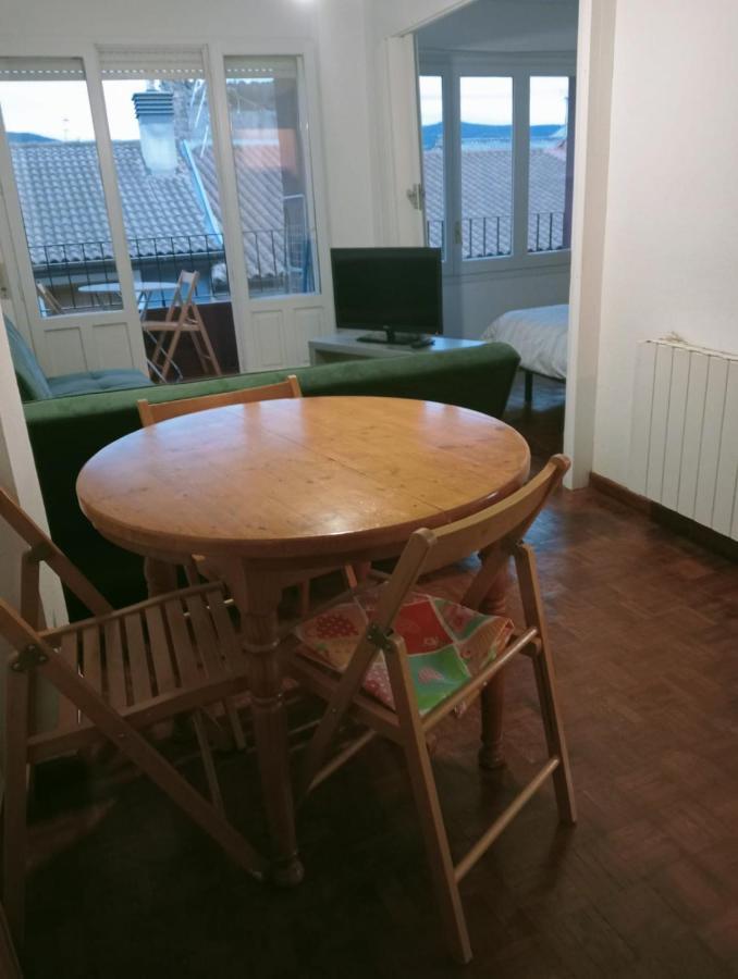 Luminoso, Centrico Y Silencioso Apartamento Хака Екстериор снимка