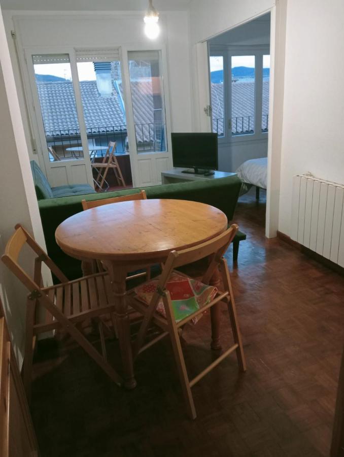 Luminoso, Centrico Y Silencioso Apartamento Хака Екстериор снимка