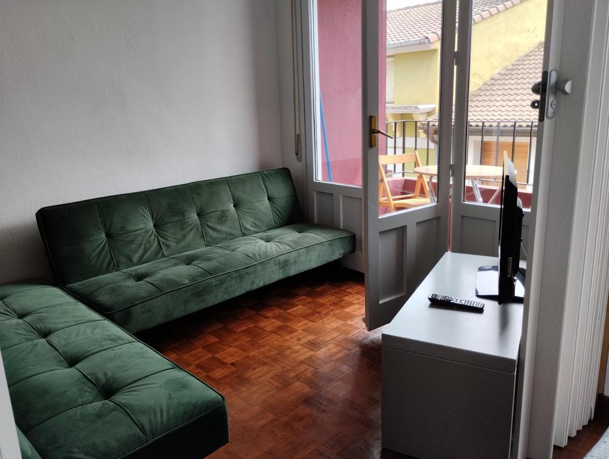 Luminoso, Centrico Y Silencioso Apartamento Хака Екстериор снимка