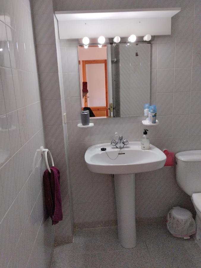 Luminoso, Centrico Y Silencioso Apartamento Хака Екстериор снимка